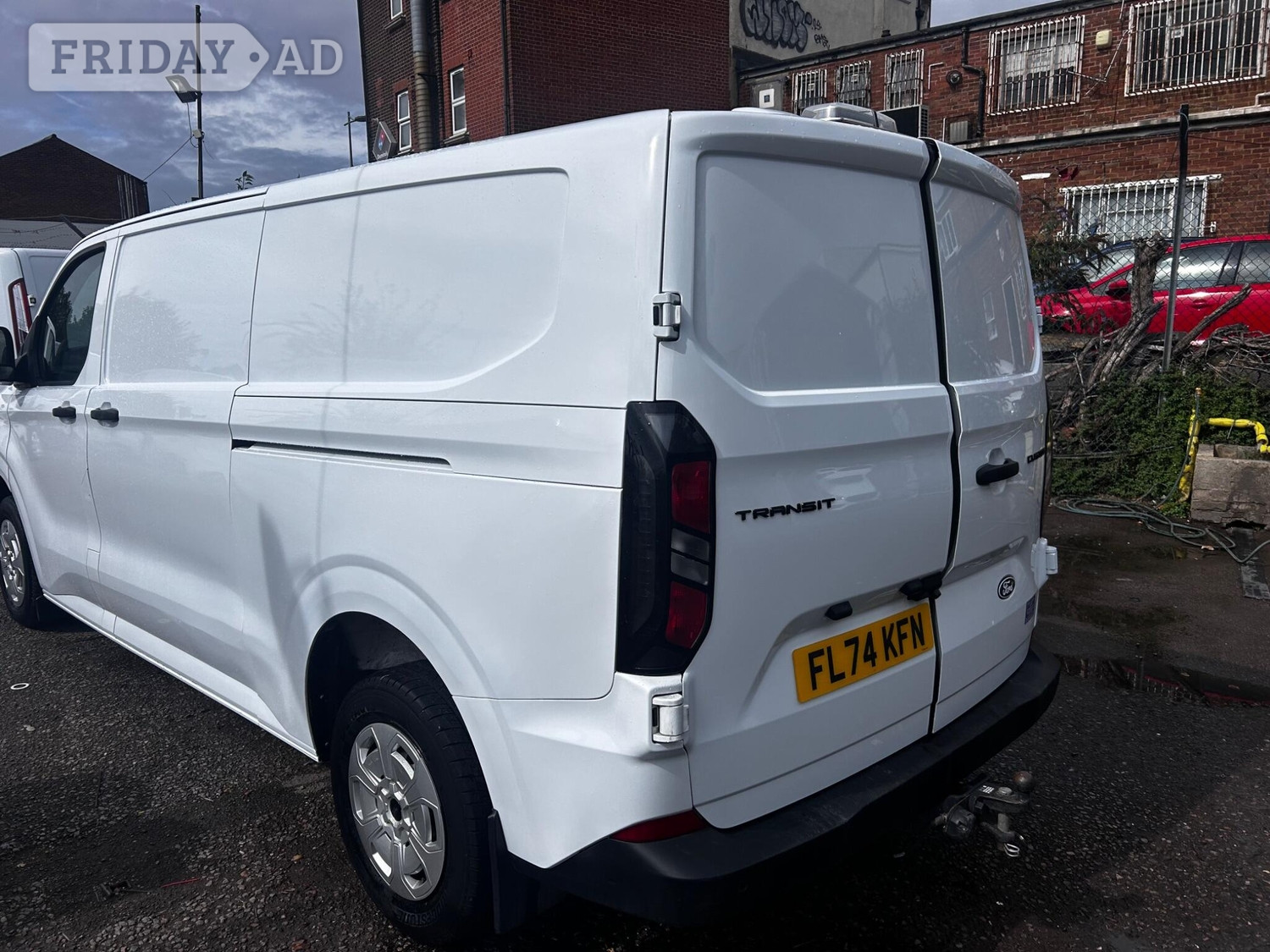 [ berth ]Ford Transit Custom