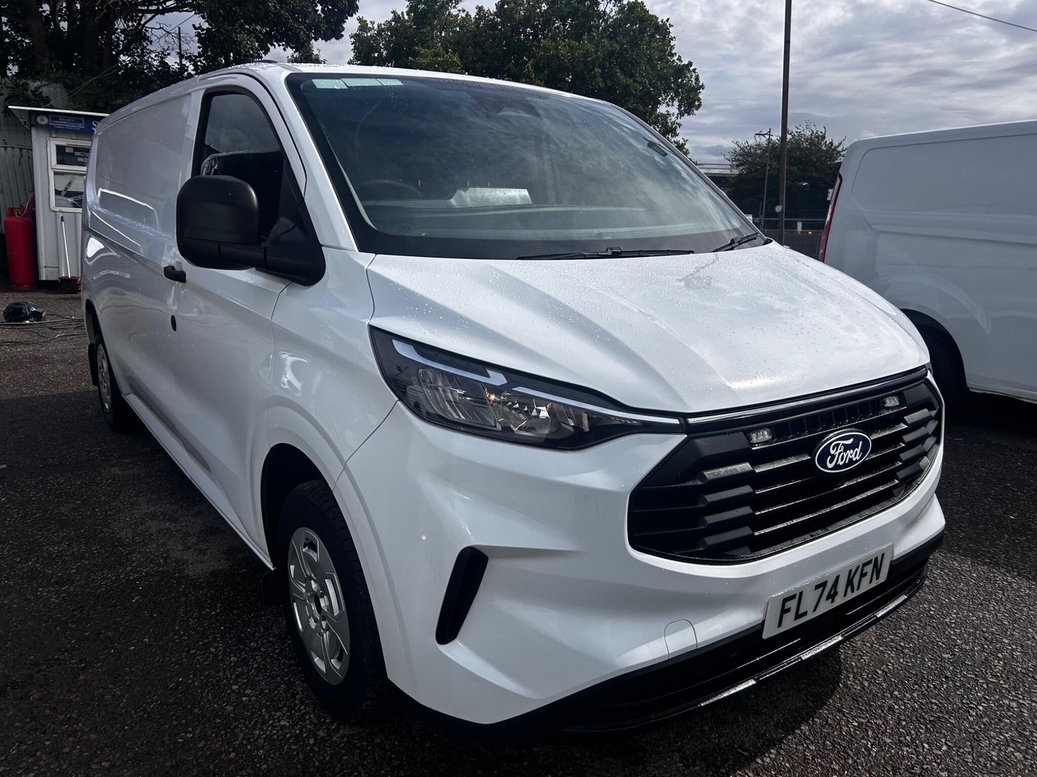 Ford Transit Custom 2024 - Vans & Commercial Vehicles