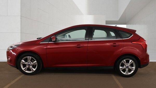 Ford Focus 2011 - Cars