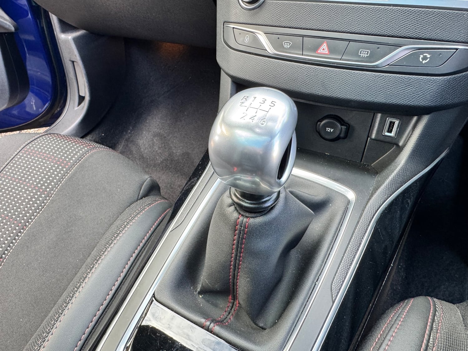 Peugeot 308 2019 - Cars in West Molesey