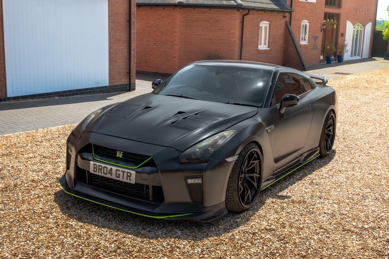 [ berth ]Nissan GT-R