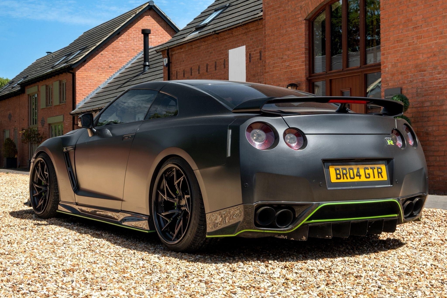 Nissan GT-R 2009 - Cars in Uttoxeter