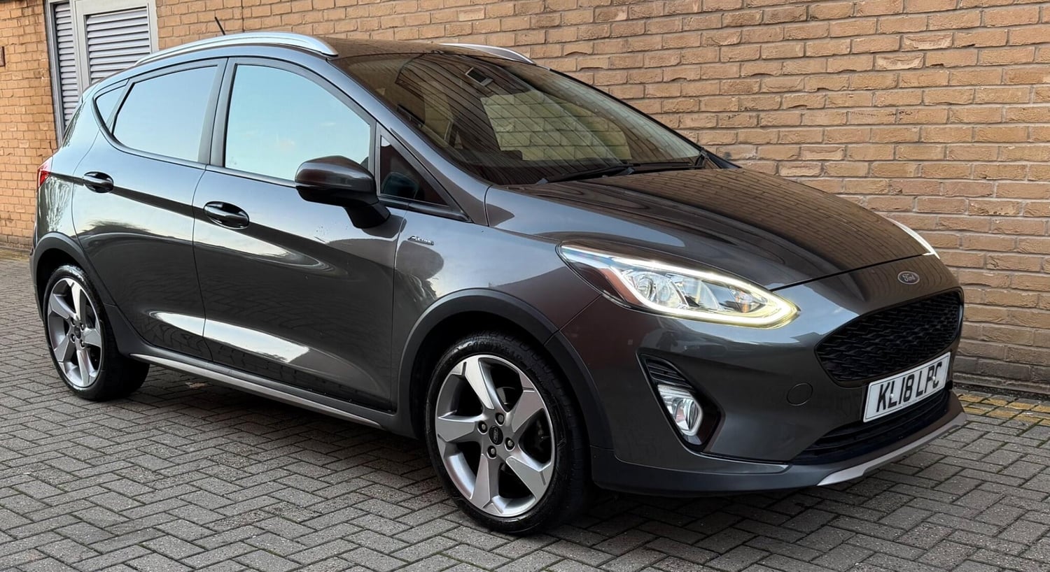 [ berth ]Ford Fiesta
