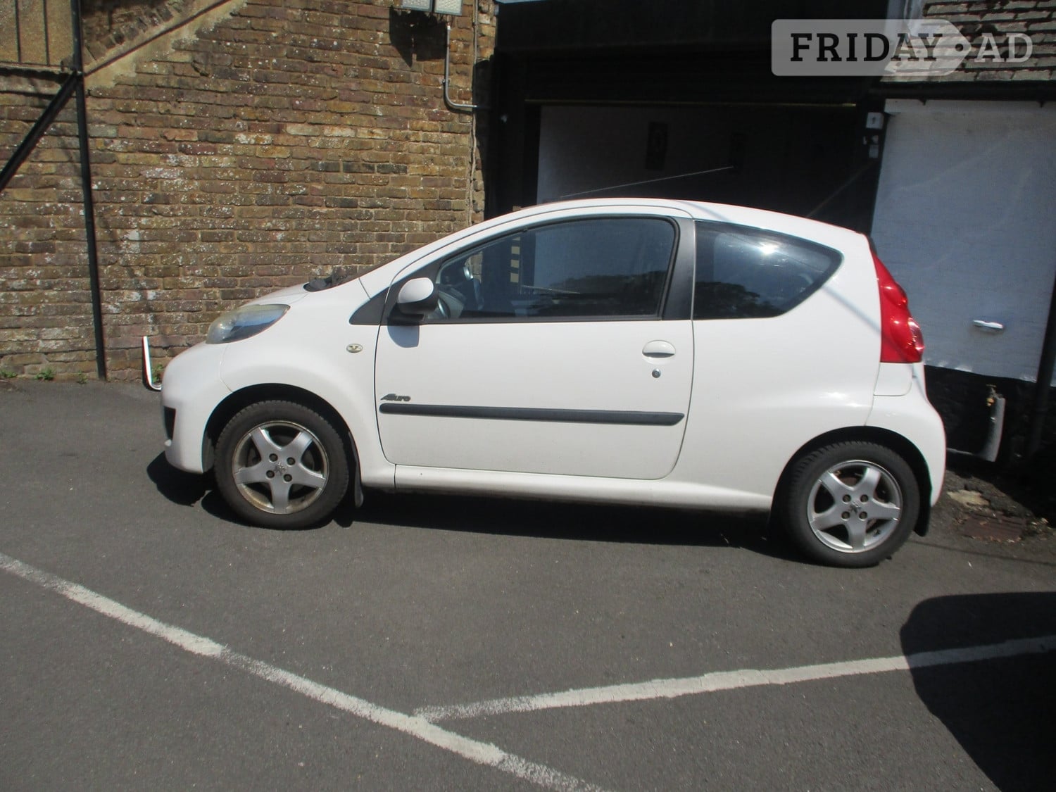 Peugeot 107 2010 in Uxbridge
