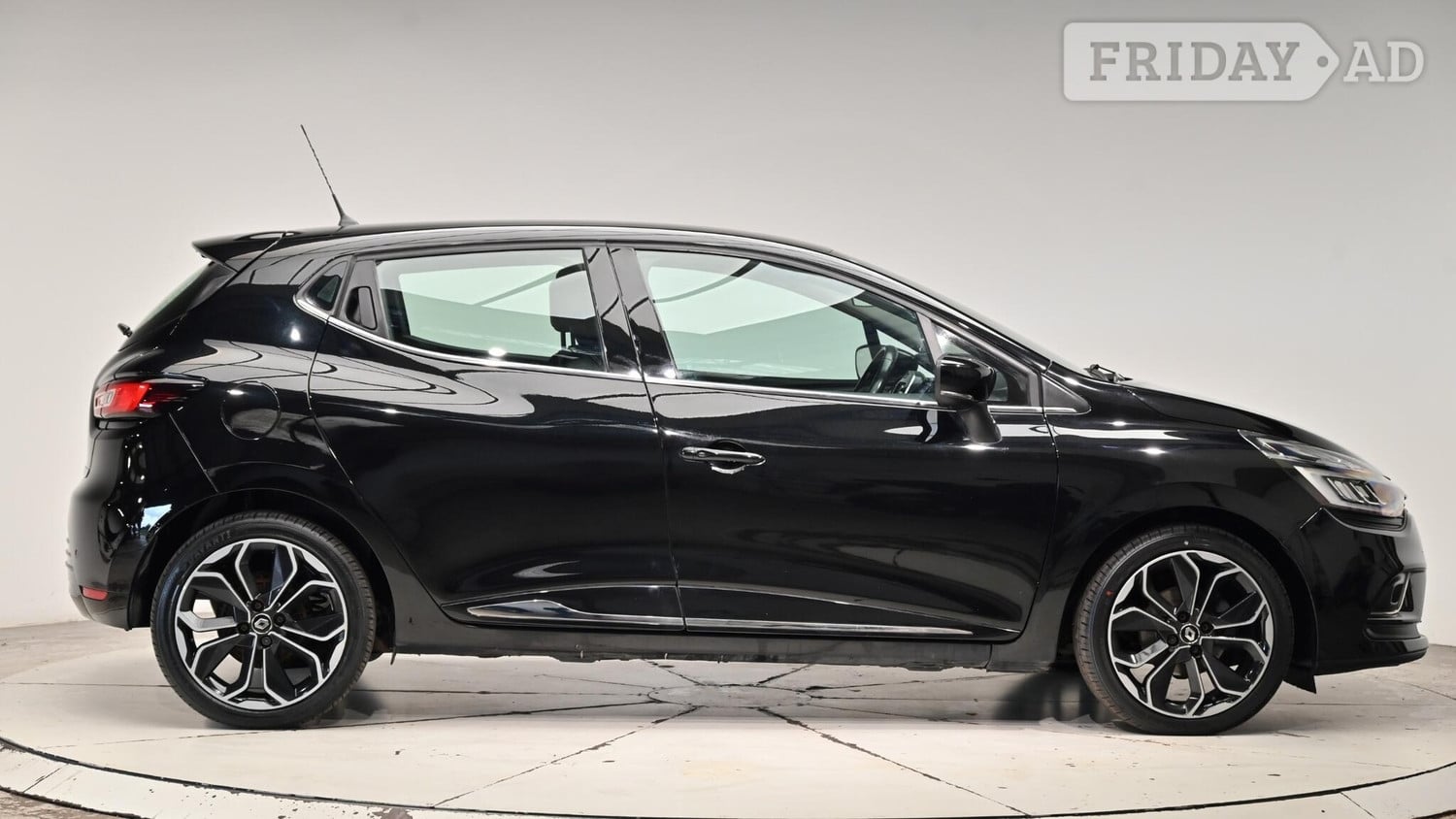 Renault Clio 2018 - Cars in Cullompton