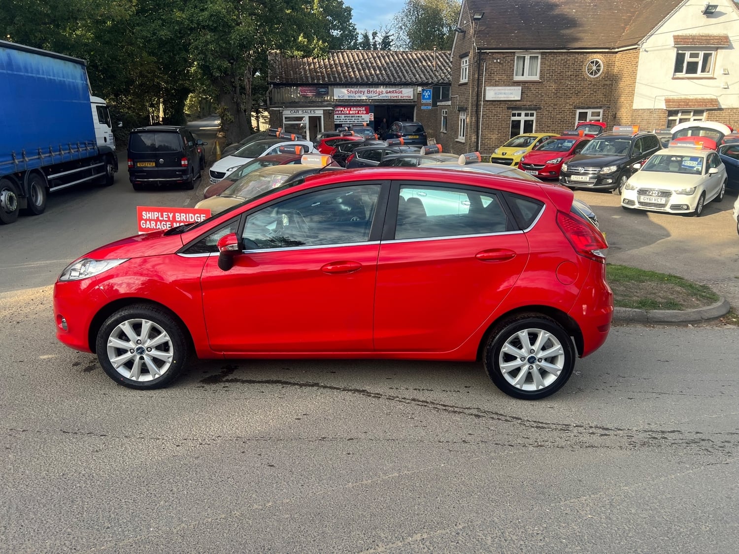 Ford Fiesta 2010 - Cars in Horley