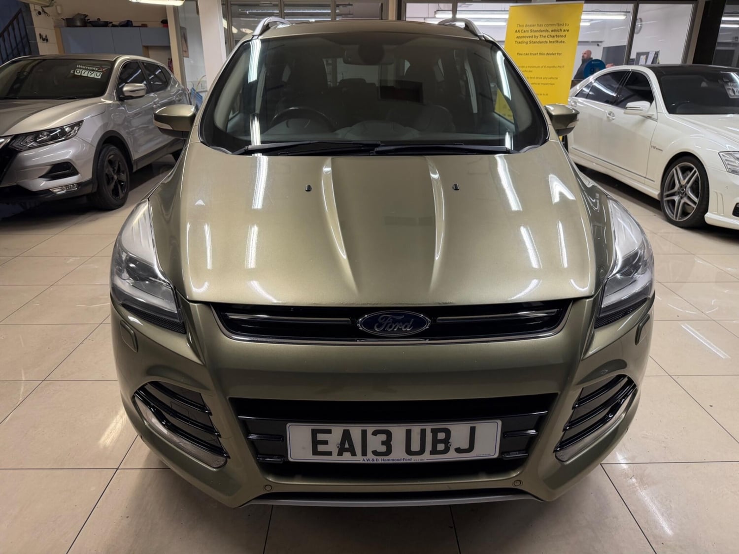 [ berth ]Ford Kuga