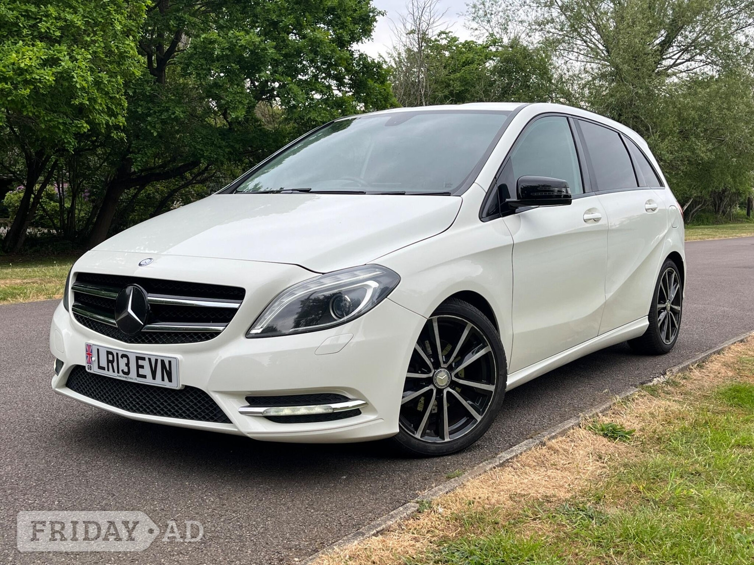 [ berth ]Mercedes-Benz B Class