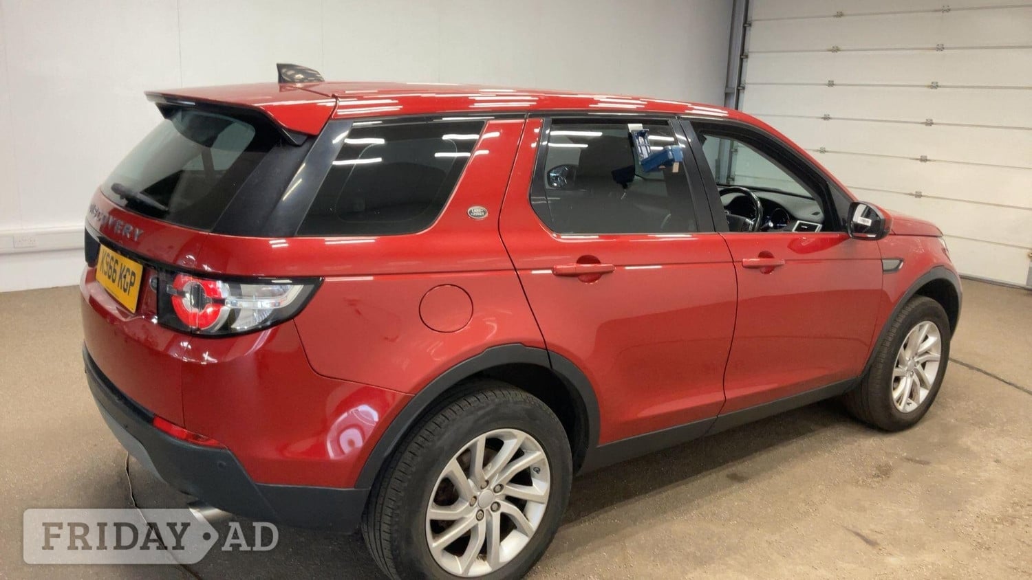 Land Rover Discovery Sport 2016 - Cars in Pontypridd