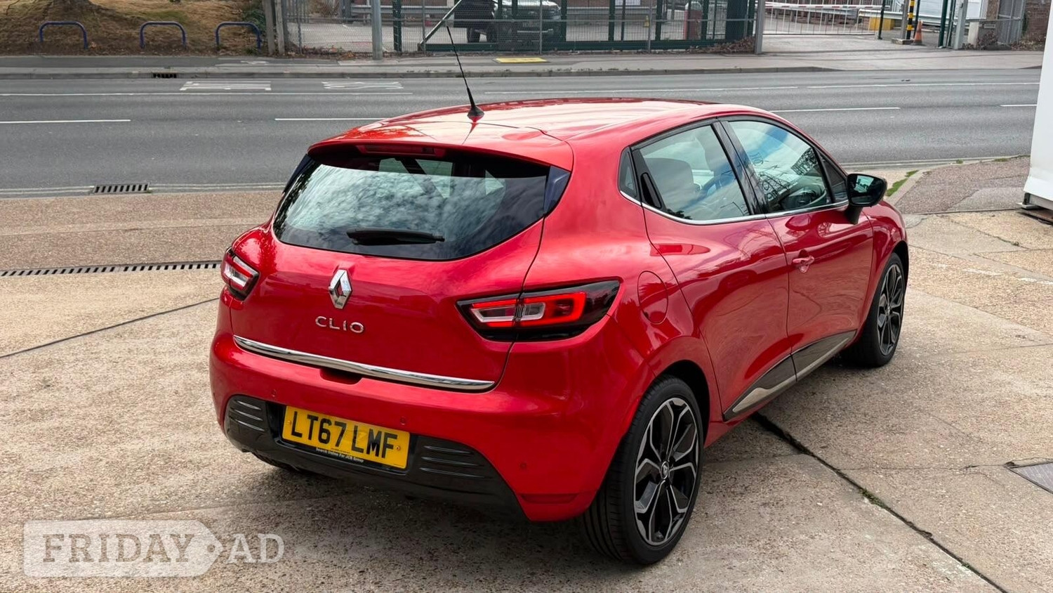 Renault Clio 2017 - Cars