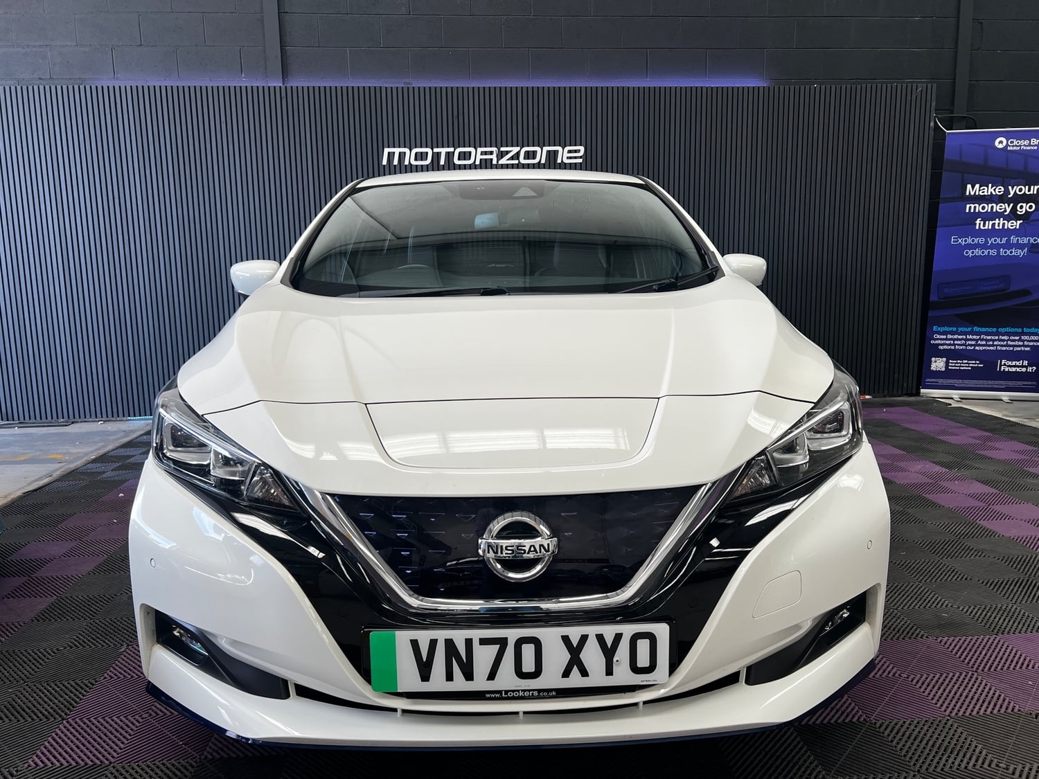 [ berth ]Nissan LEAF