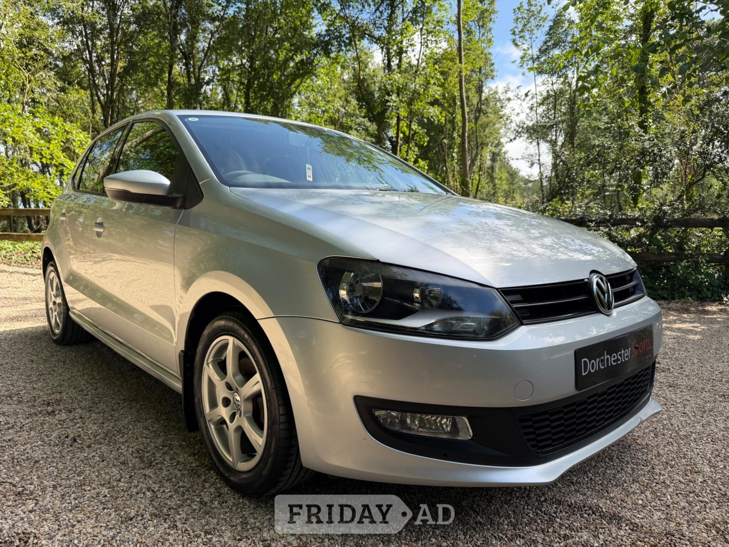 Volkswagen Polo 2010 - Cars
