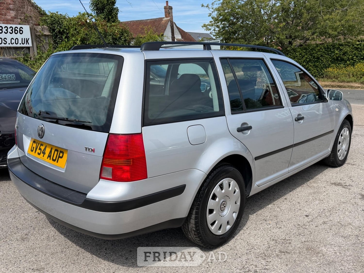Volkswagen Golf 2004 - Cars in Wadhurst