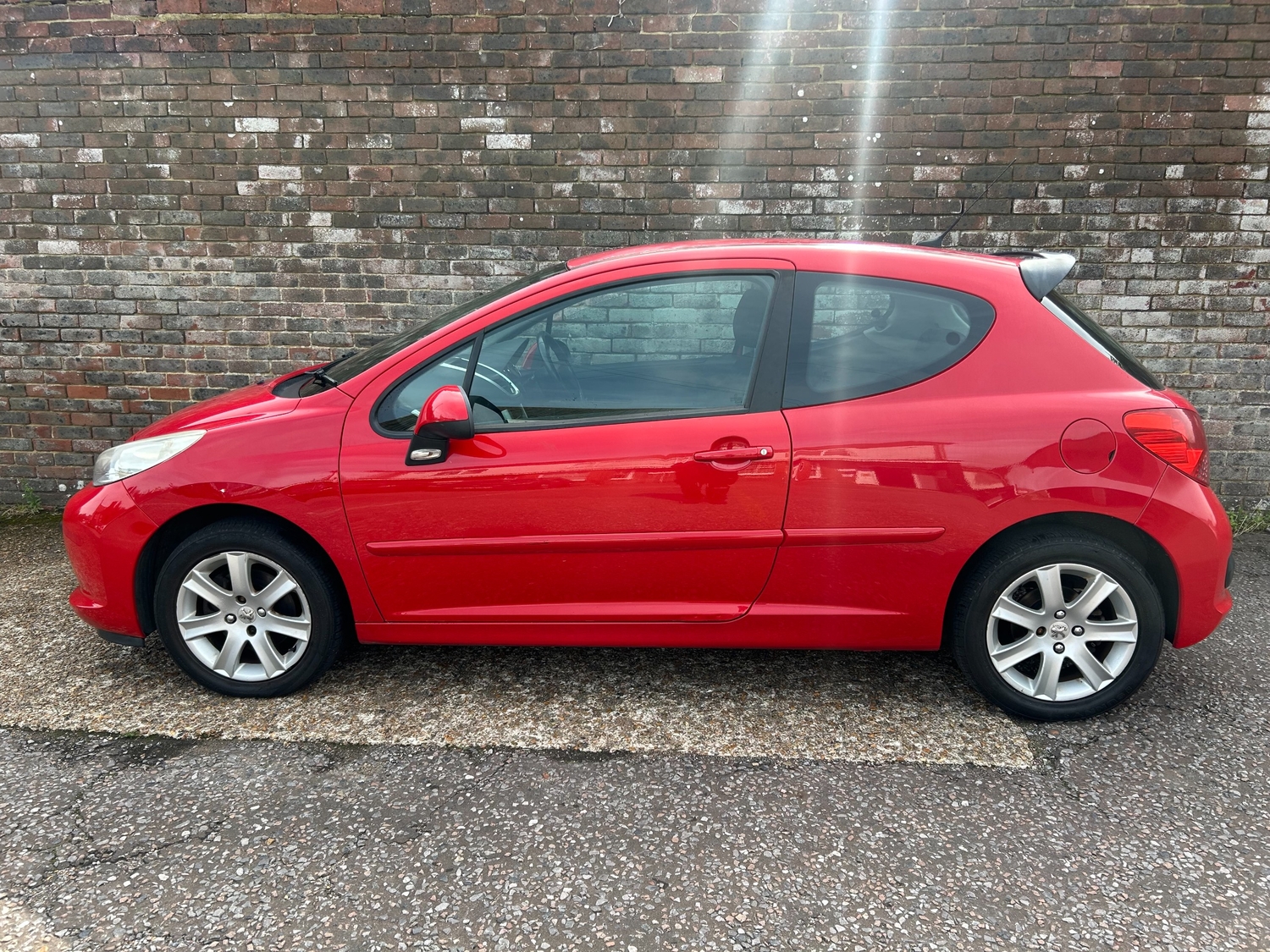 [ berth ]Peugeot 207