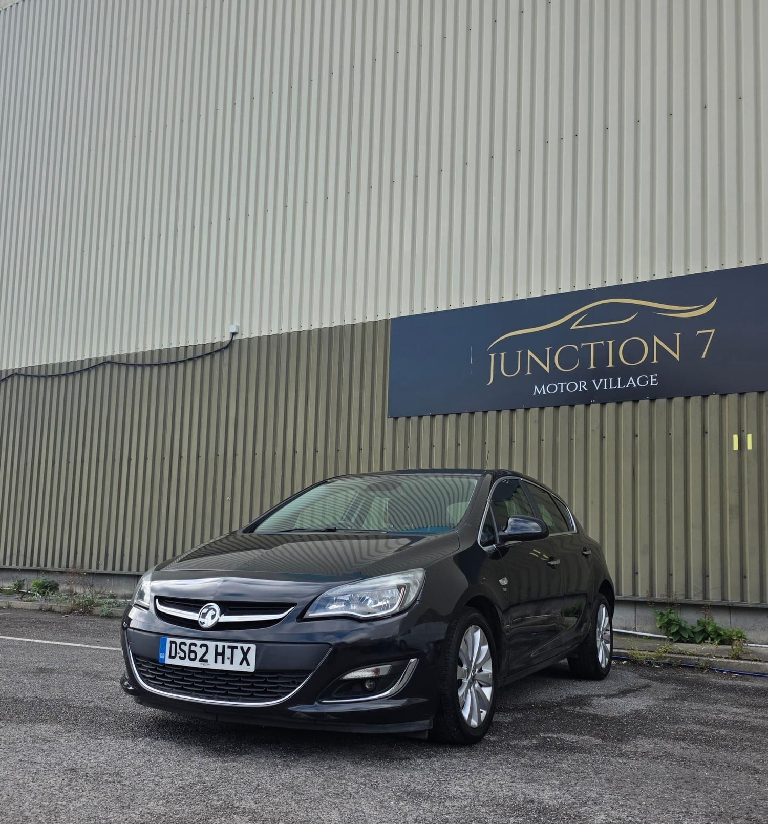 Vauxhall Astra 2013 - Cars