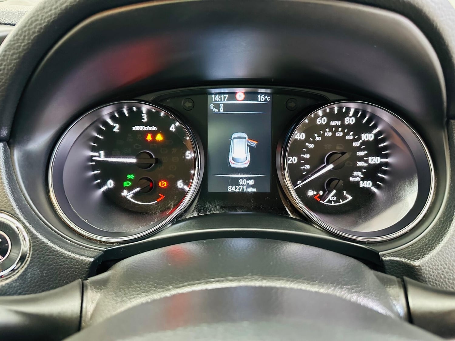 Nissan Qashqai 2016 - Cars in Iver