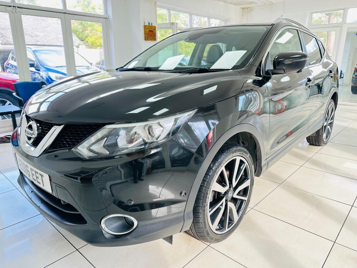 Nissan Qashqai 2016 - Cars