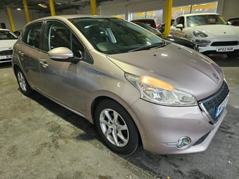 Peugeot 208 2013