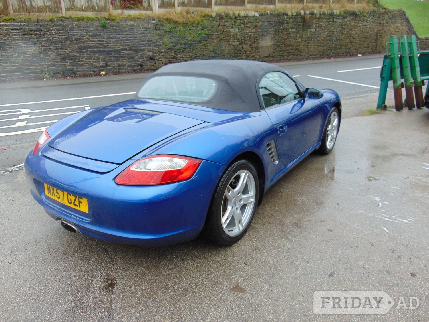 [ berth ]Porsche Boxster