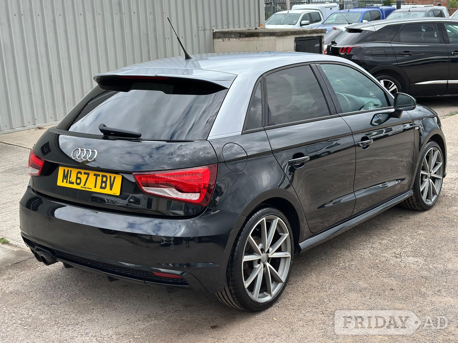 Audi A1 2017 - Cars