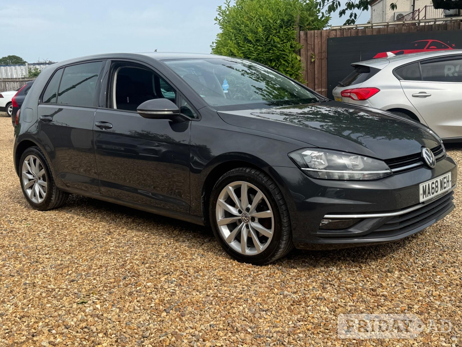 Volkswagen Golf 2018 - Cars