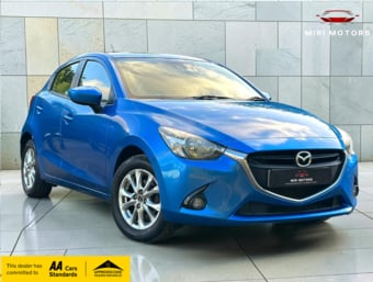 Mazda Mazda2 2015