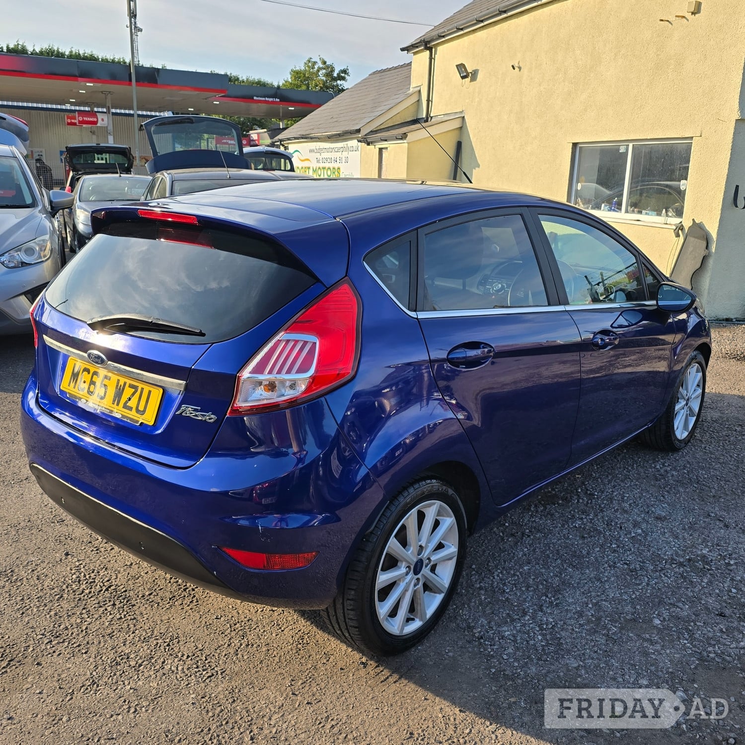 [ berth ]Ford Fiesta