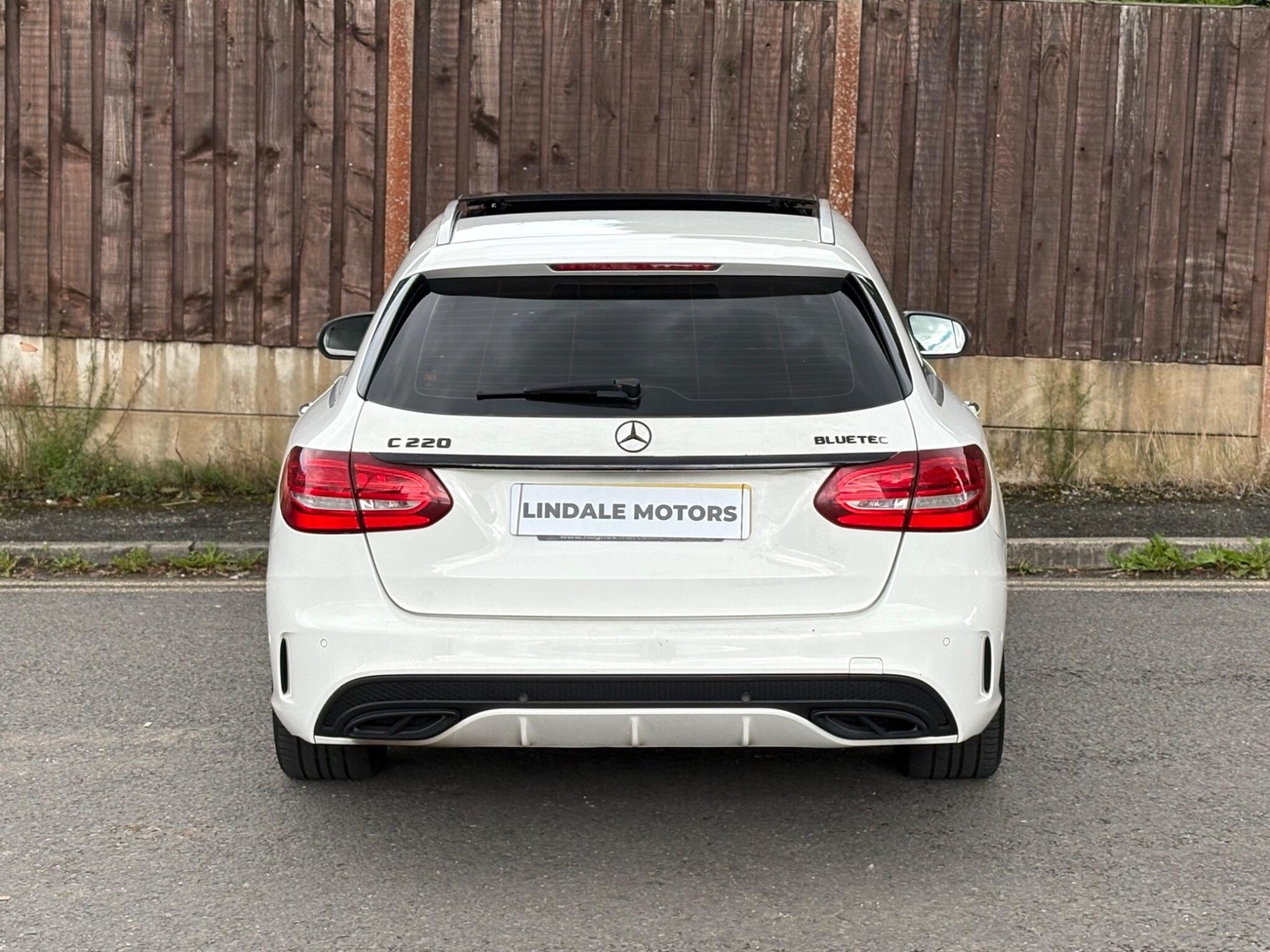[ berth ]Mercedes-Benz C Class
