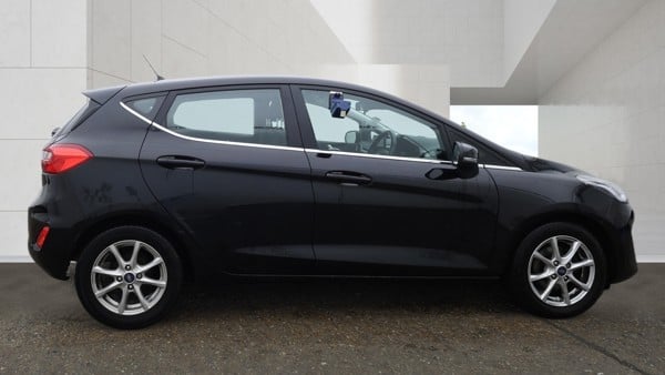 Ford Fiesta 2018 - Cars