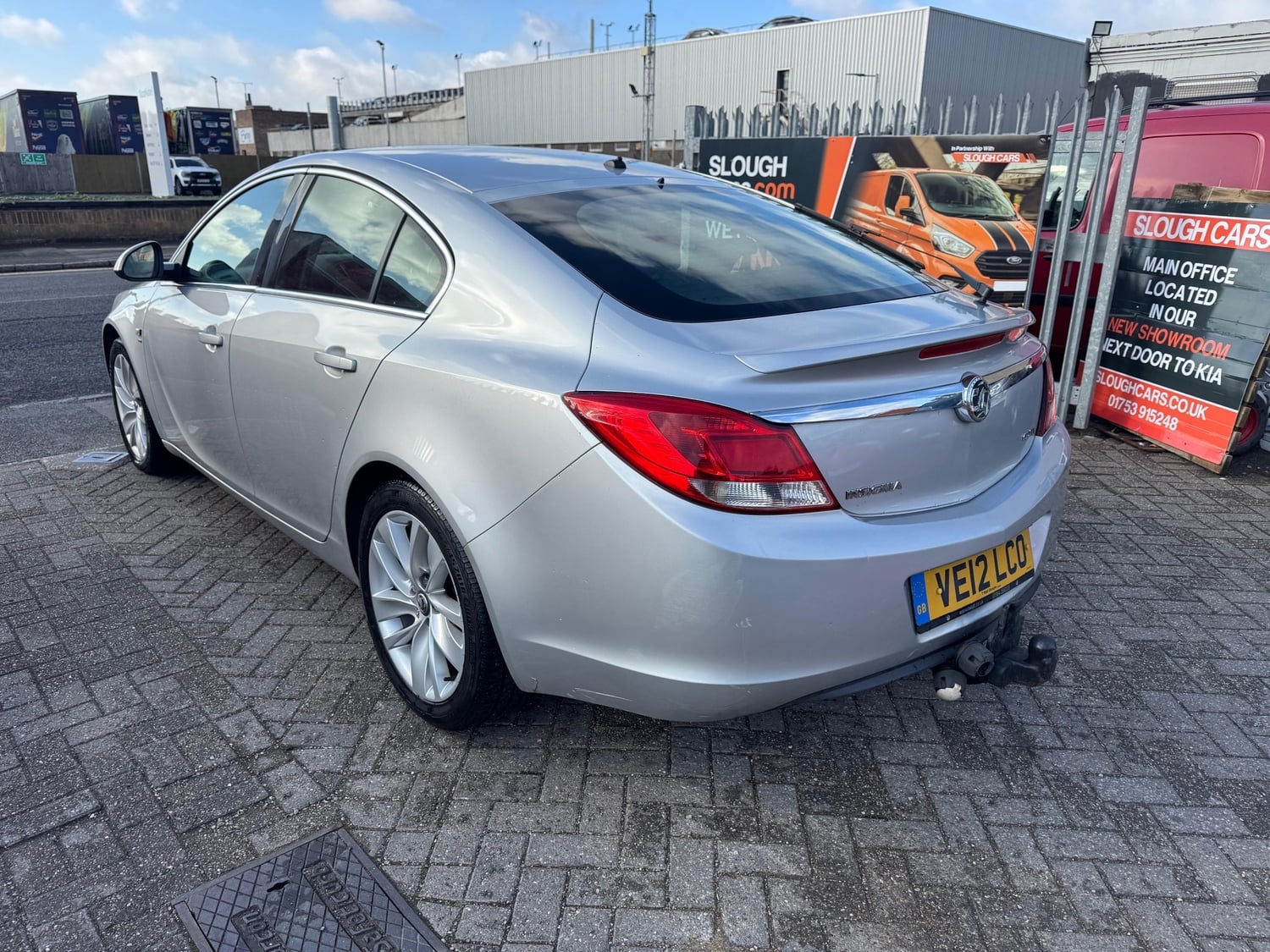 [ berth ]Vauxhall Insignia