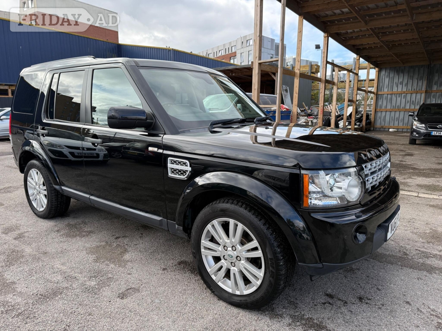 Land Rover Discovery 4 2011 in Kingston Upon Thames