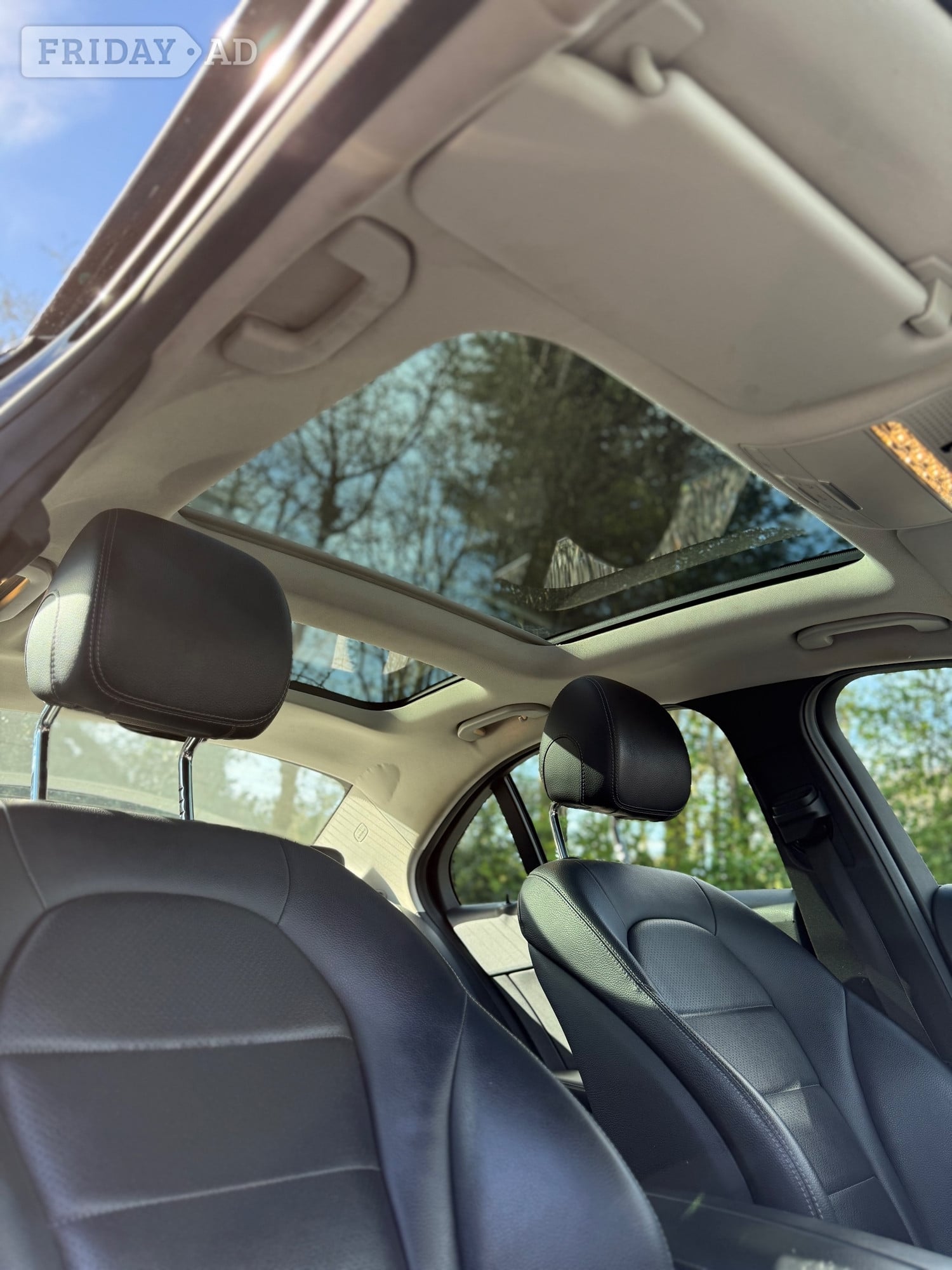 [ berth ]Mercedes-Benz C Class