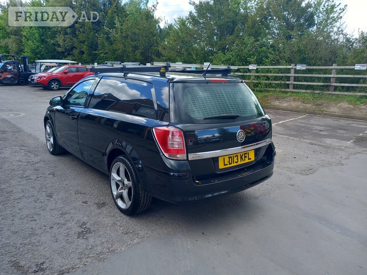 Vauxhall Astra Van 2013 - Cars