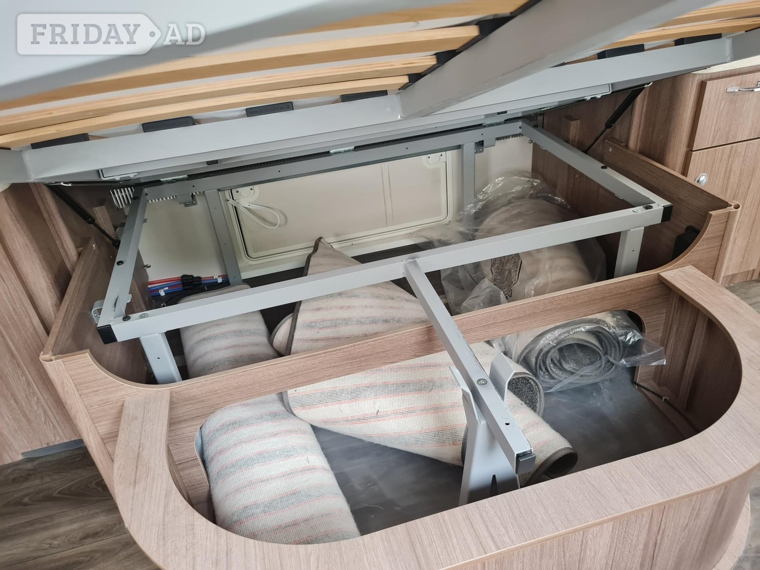 Coachman VIP 575 2024 - Motorhomes & Caravans