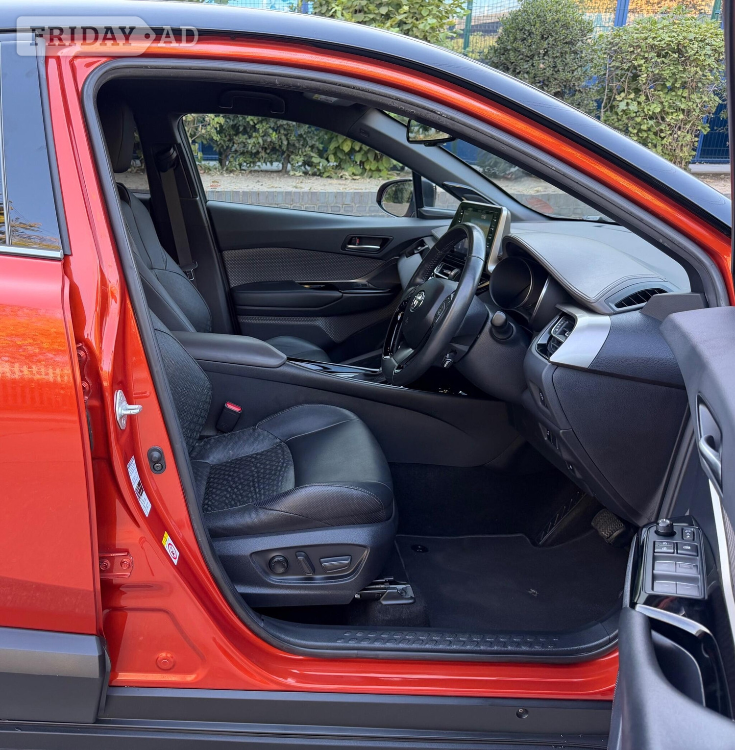 [ berth ]Toyota C-HR