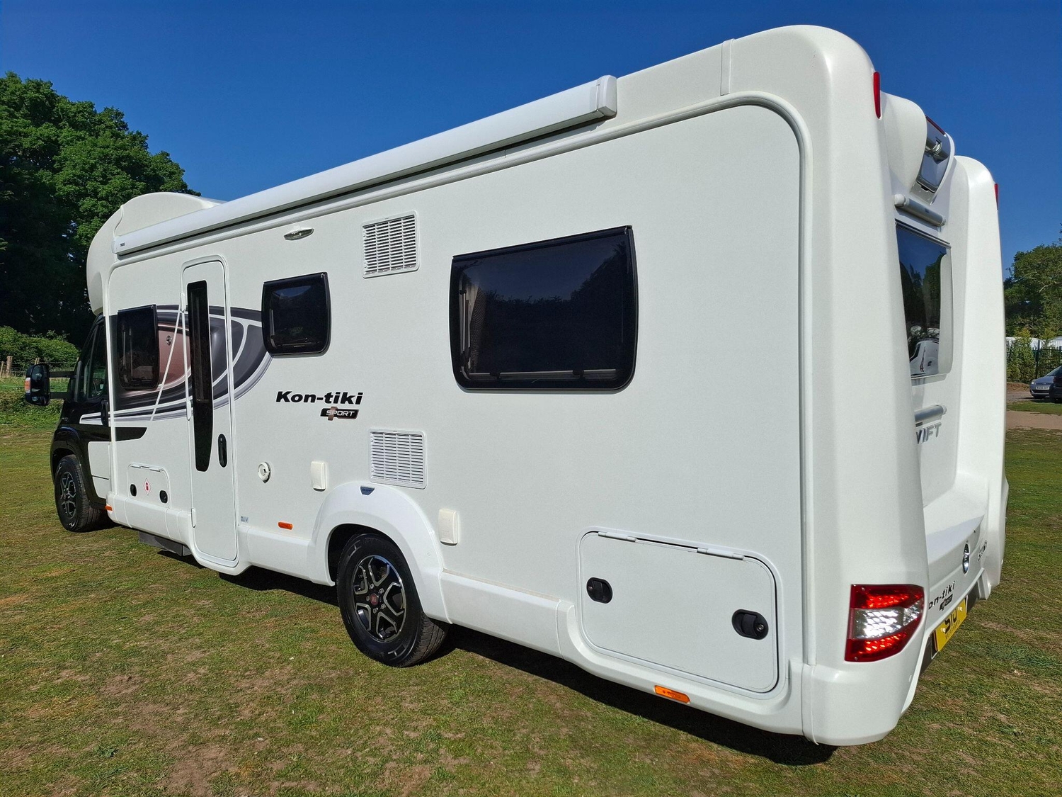 Swift Kon-Tiki Sport 596 2021 for sale - Motorhomes & Caravans in Leicester
