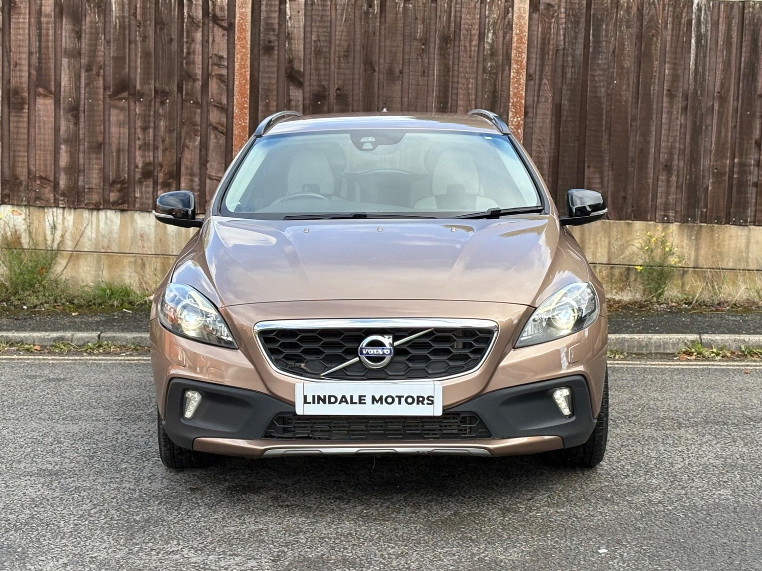 Volvo V40 Cross Country Oldham
