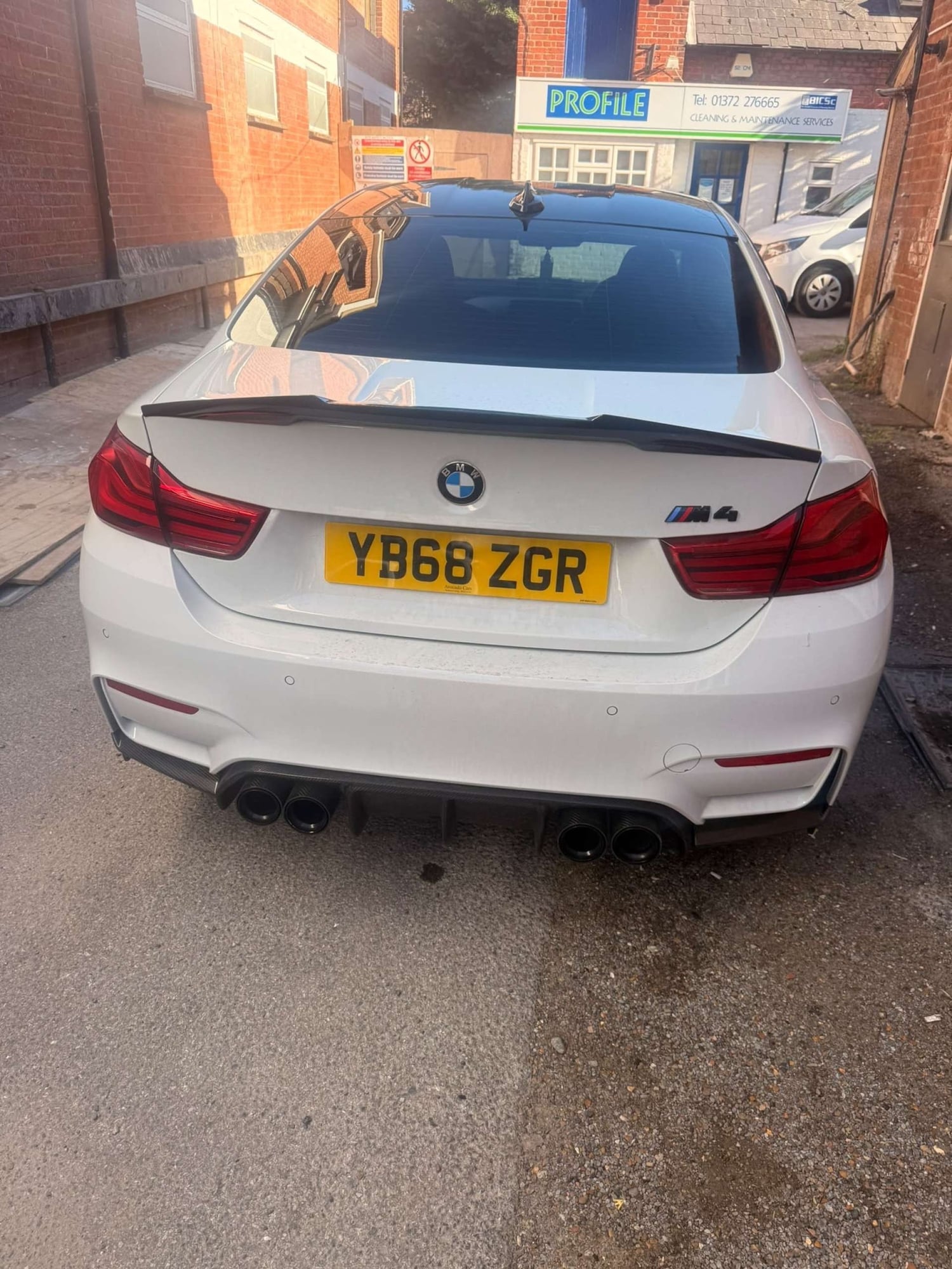 [ berth ]BMW M4