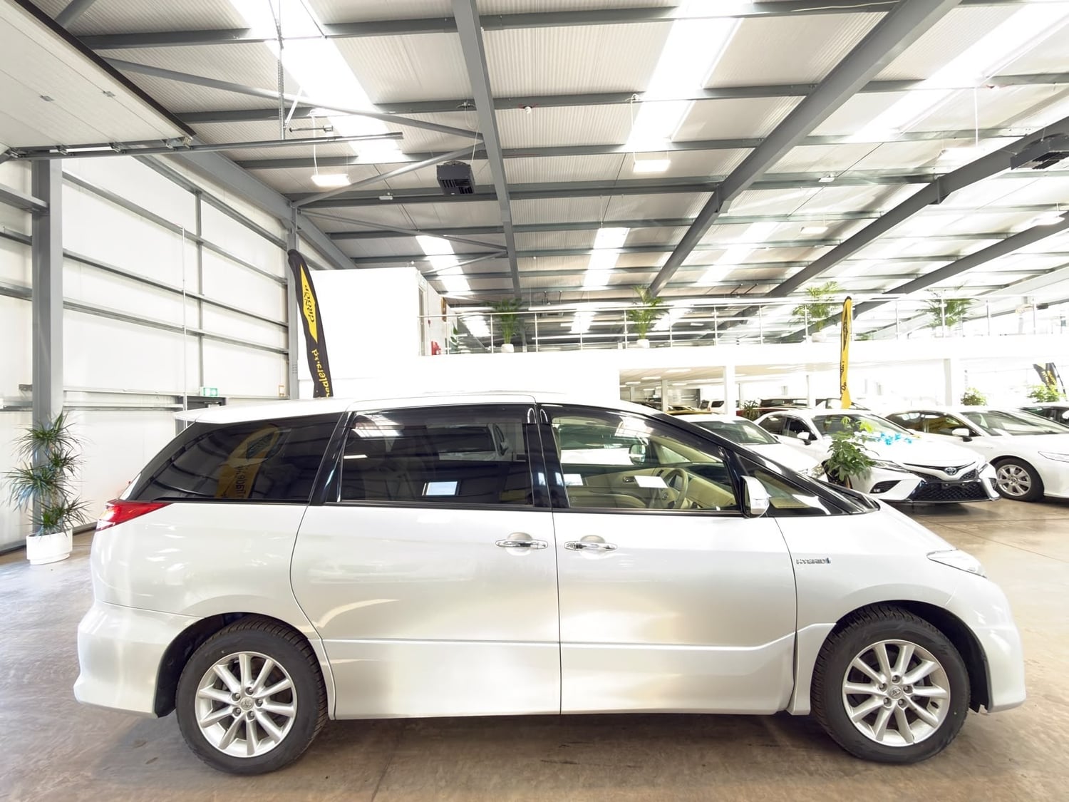 Toyota Estima Reading