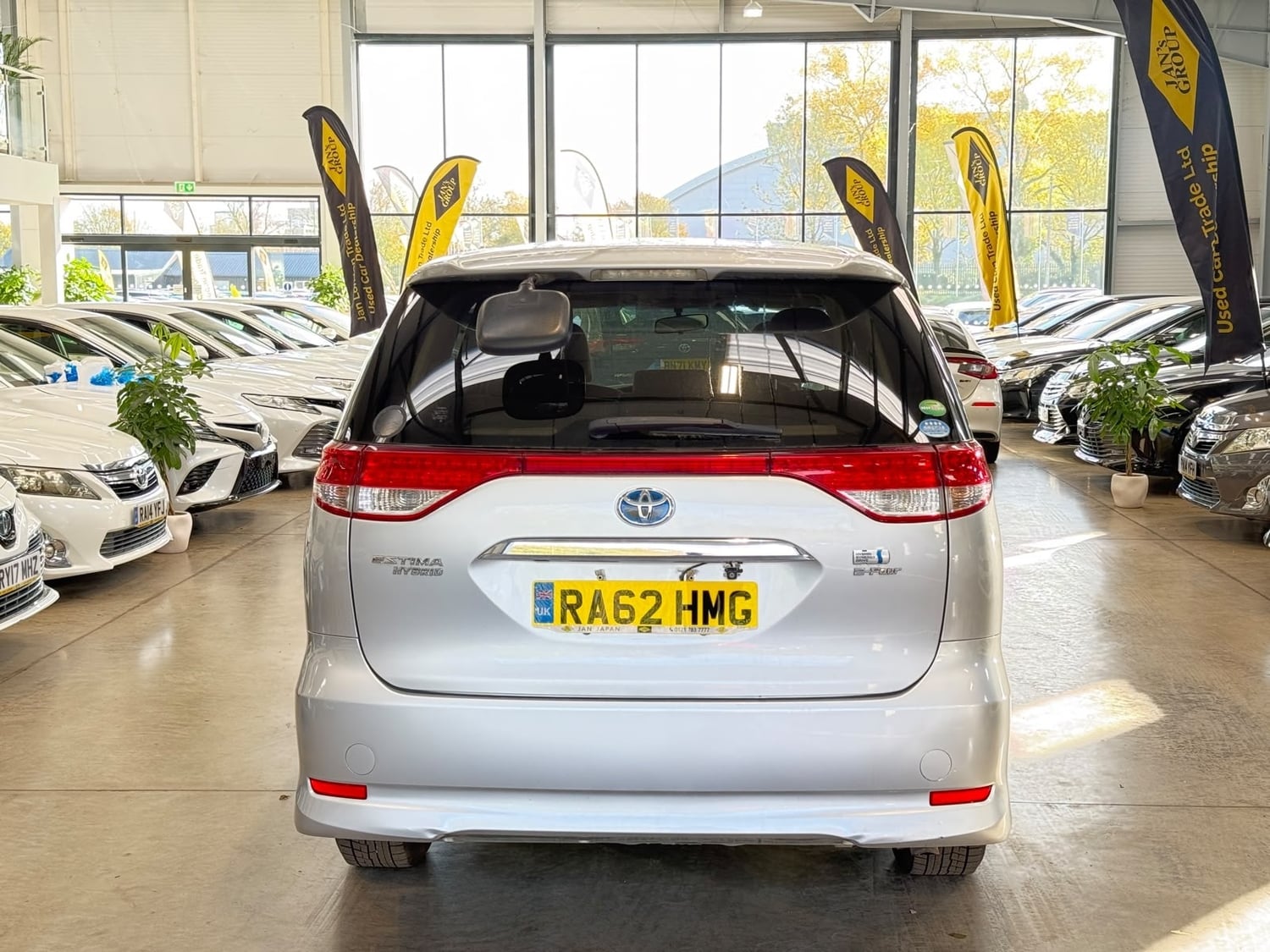 Toyota Estima 2013 - Cars in Reading