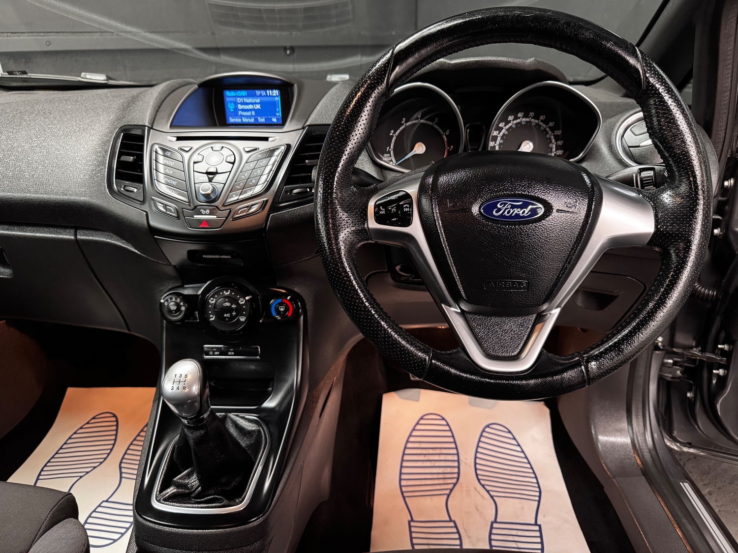Ford Fiesta 2016 - Cars