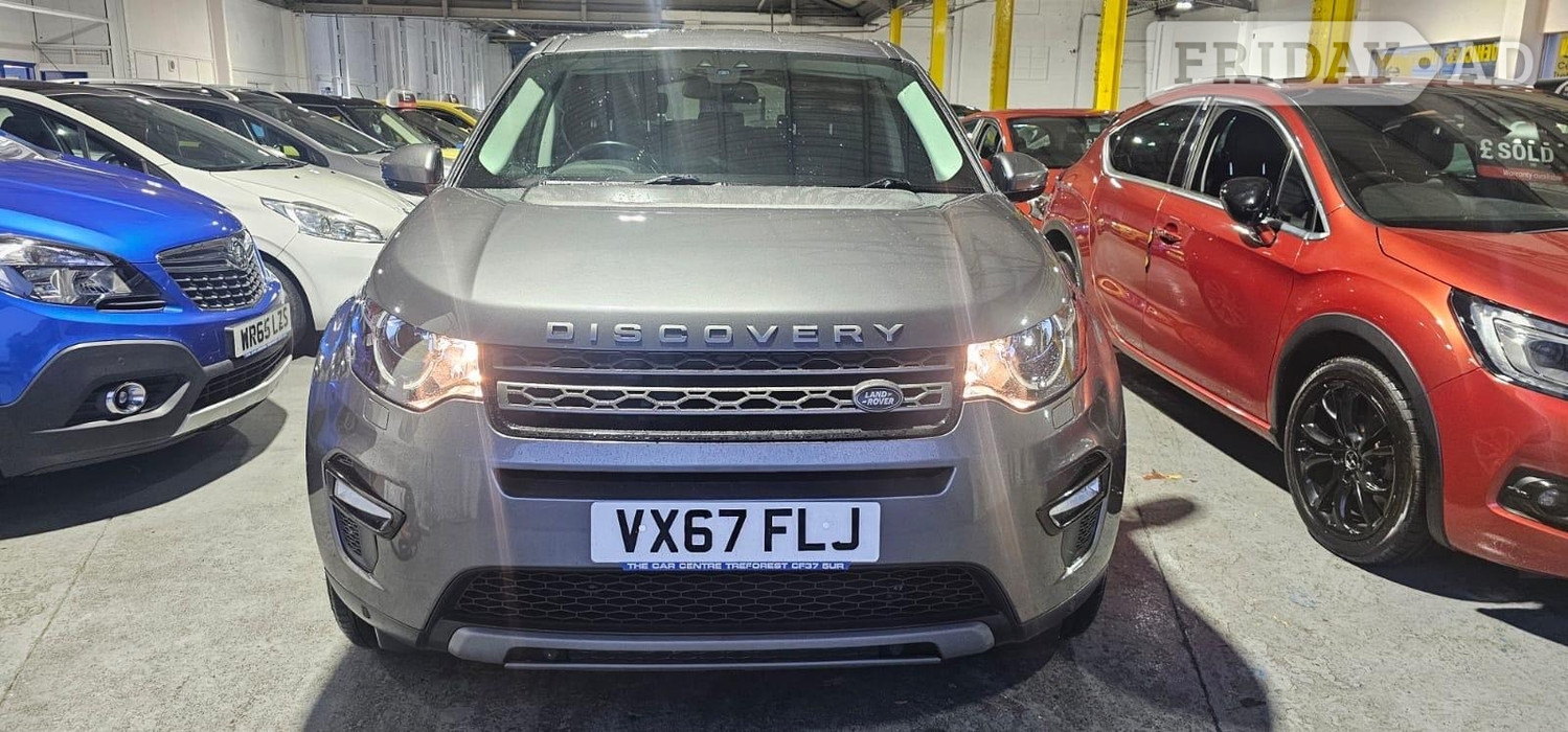 Land Rover Discovery Sport 2017 - Cars in Pontypridd