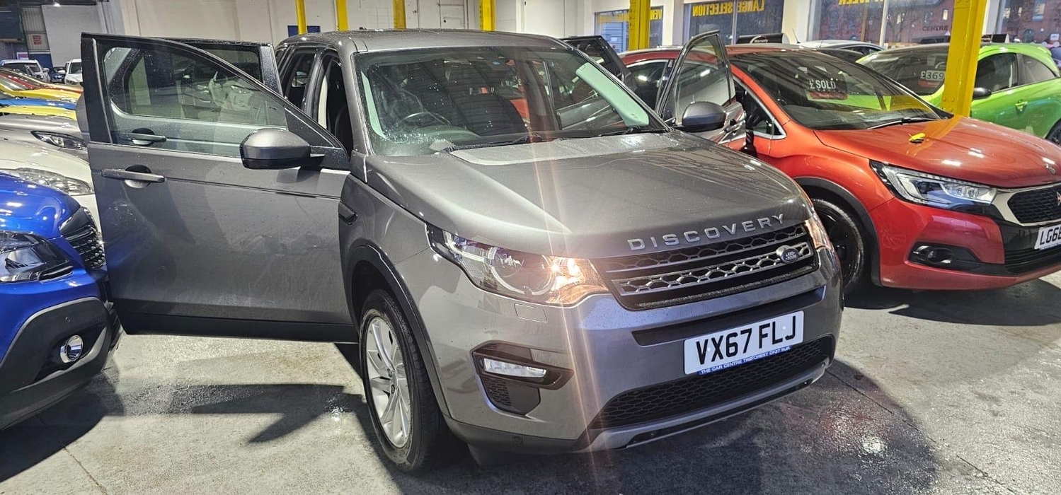 [ berth ]Land Rover Discovery Sport
