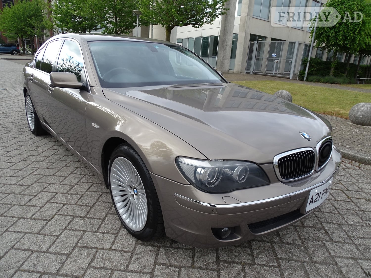[ berth ]BMW 7 Series