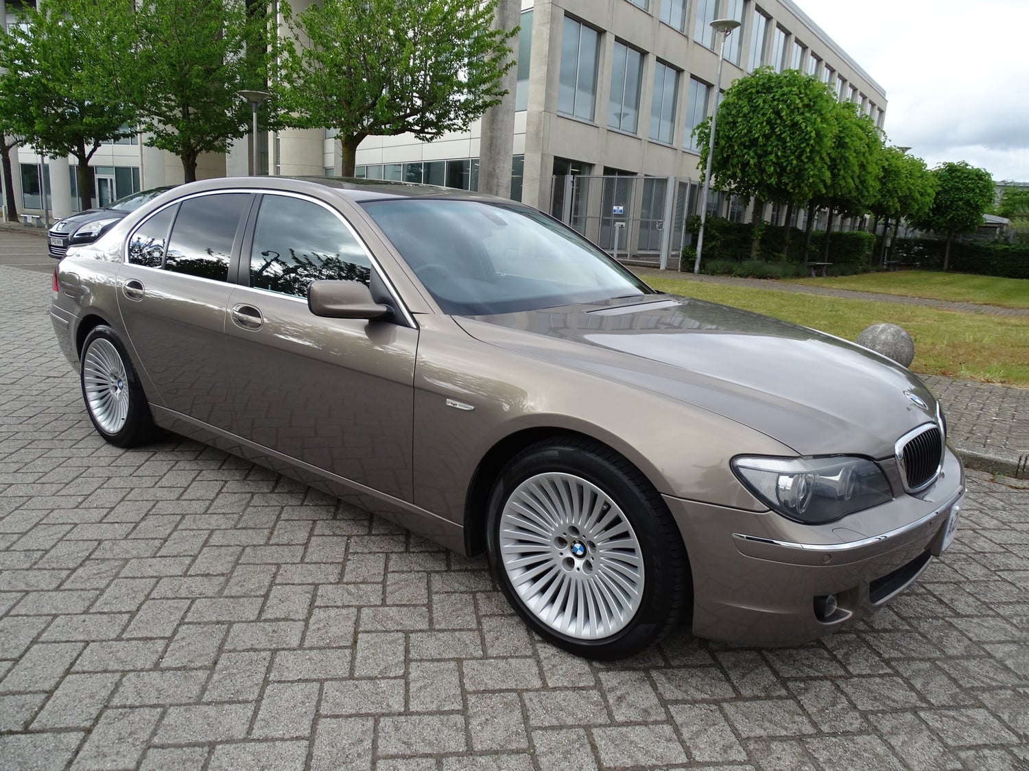 BMW 7 Series 2006 - Cars in Slough