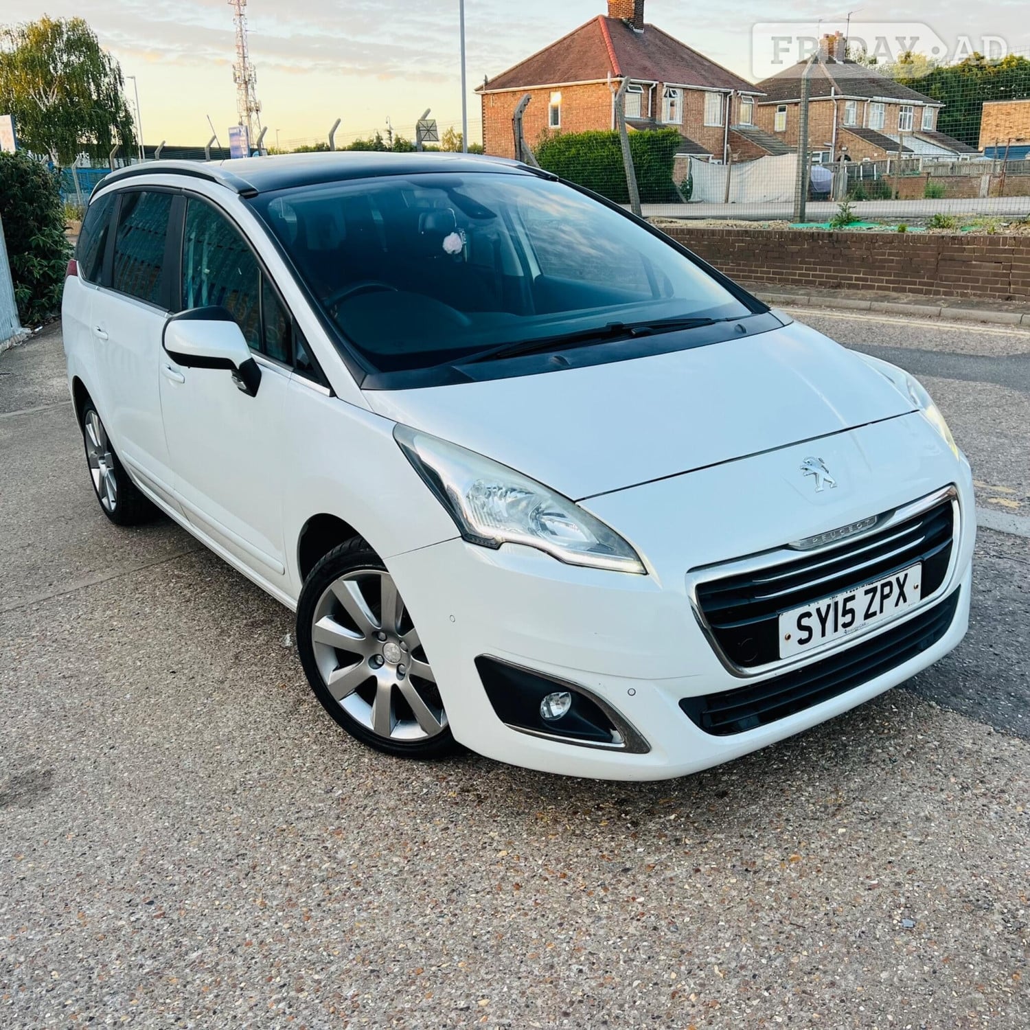 Peugeot 5008 2015 in Peterborough