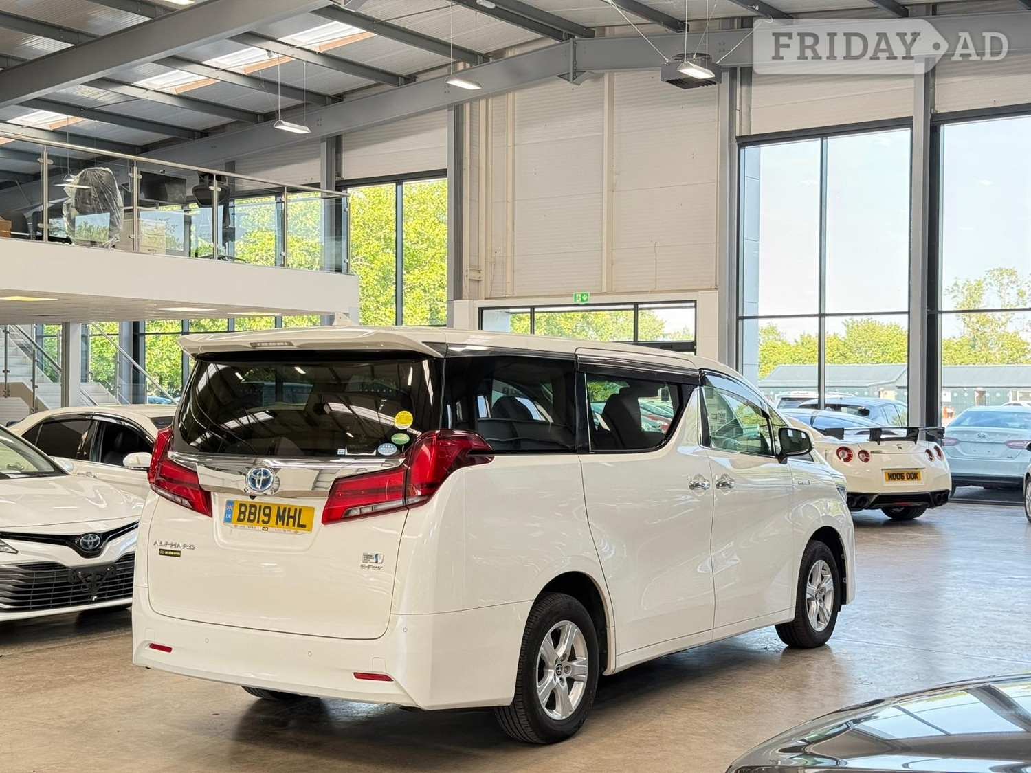 [ berth ]Toyota Alphard