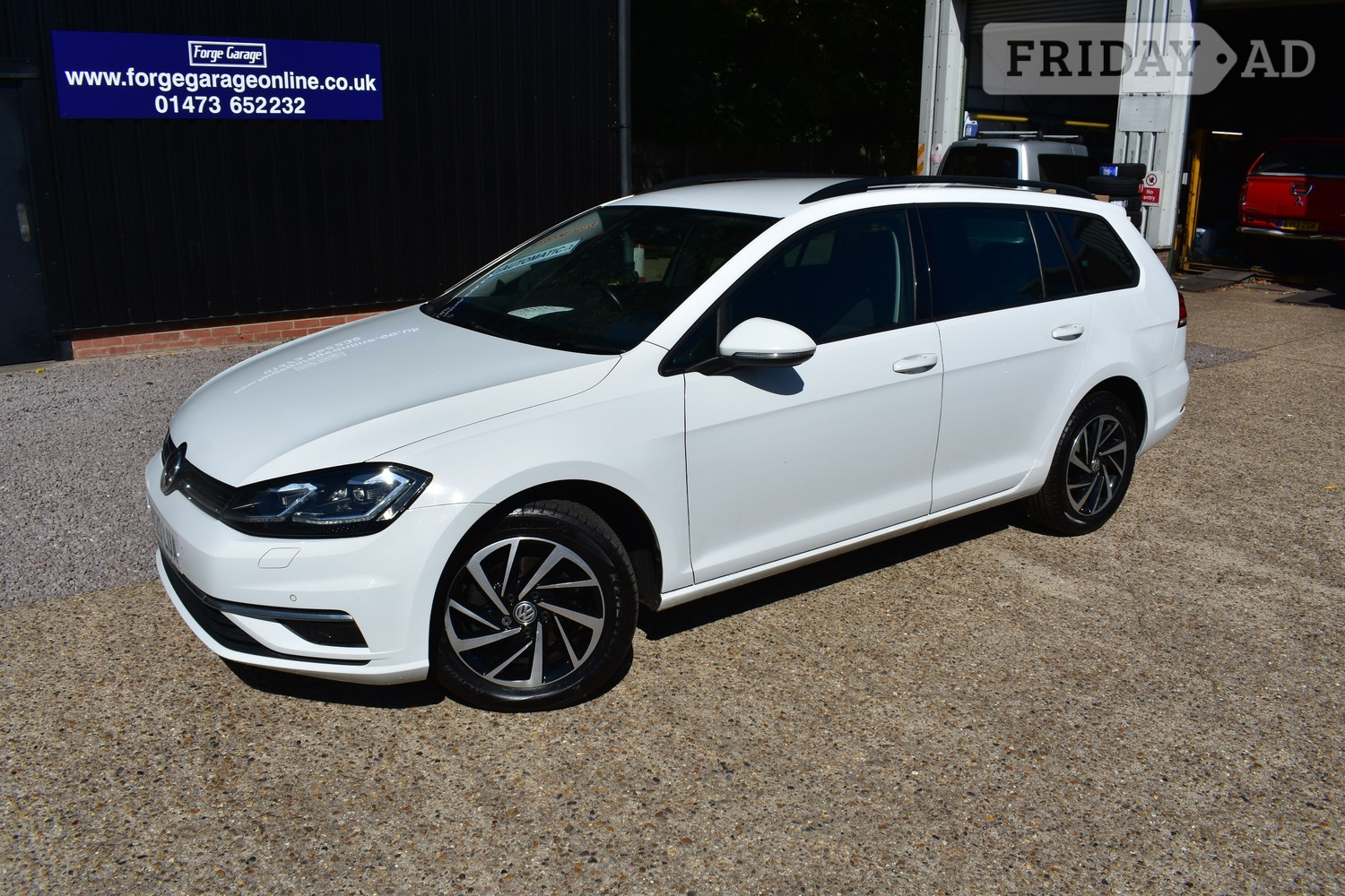 Volkswagen Golf 2020 - Cars