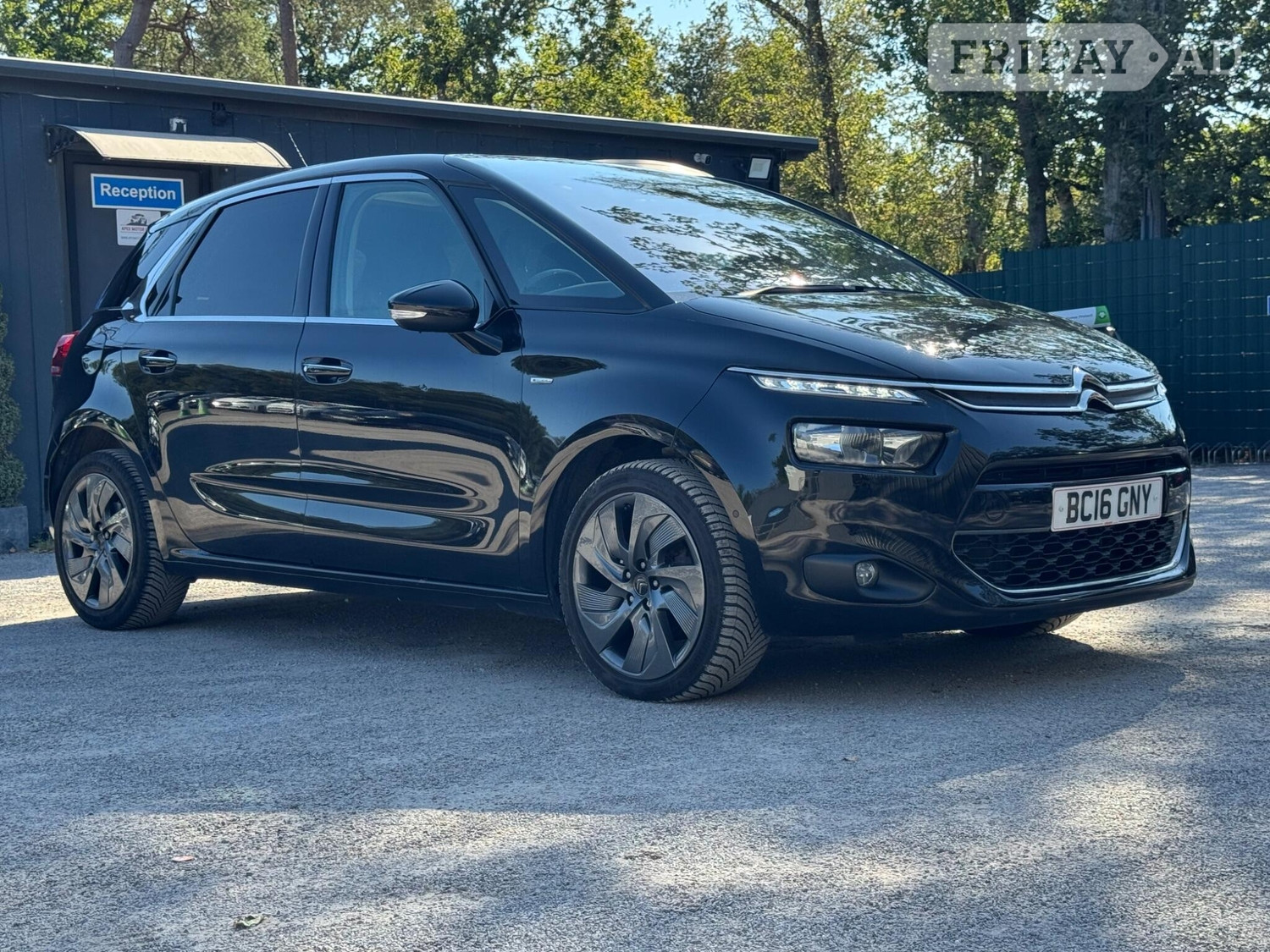 Citroen C4 Picasso 2016 in Farnham