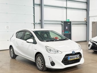 Toyota Aqua 2015